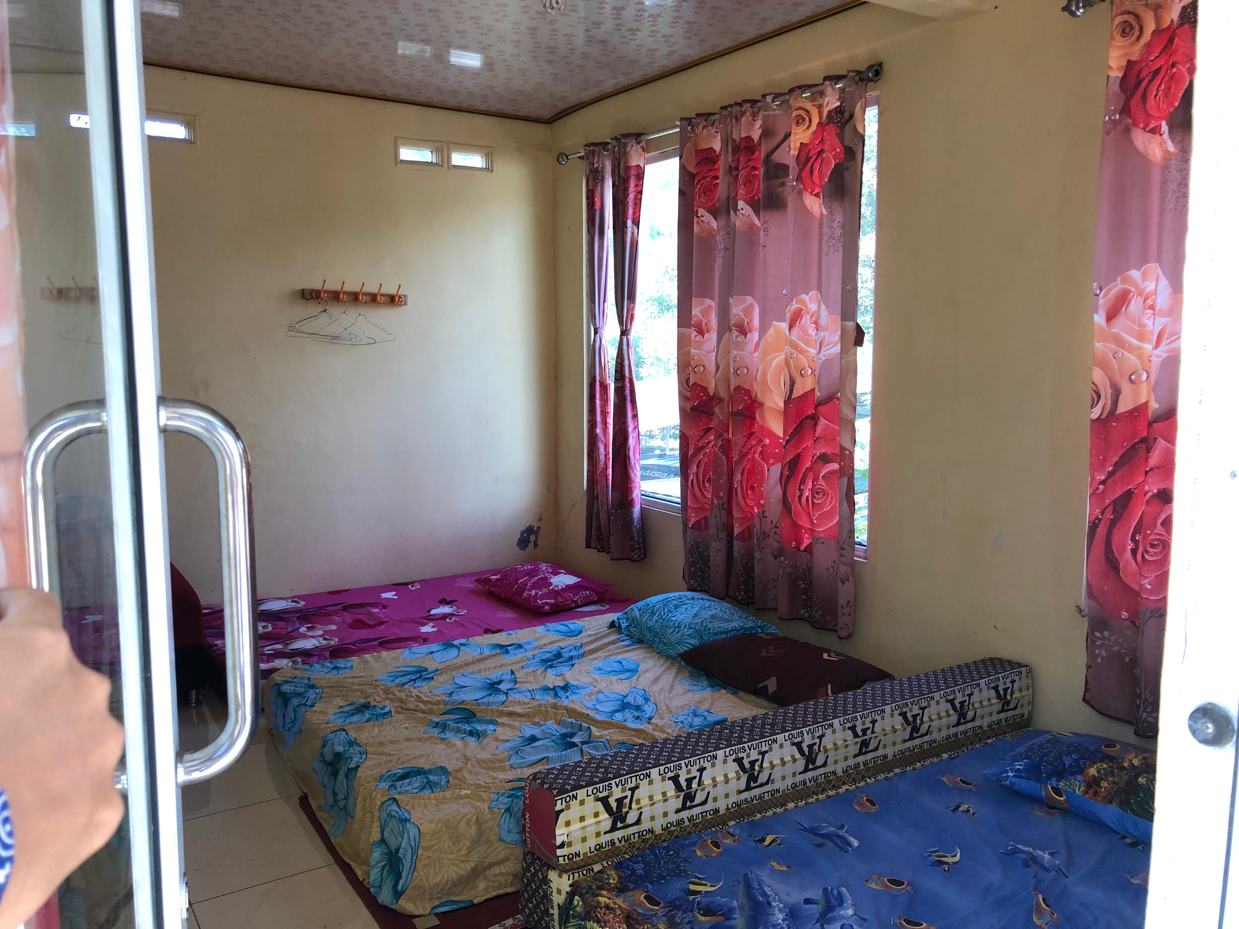 Kamar Tidur Keluarga
